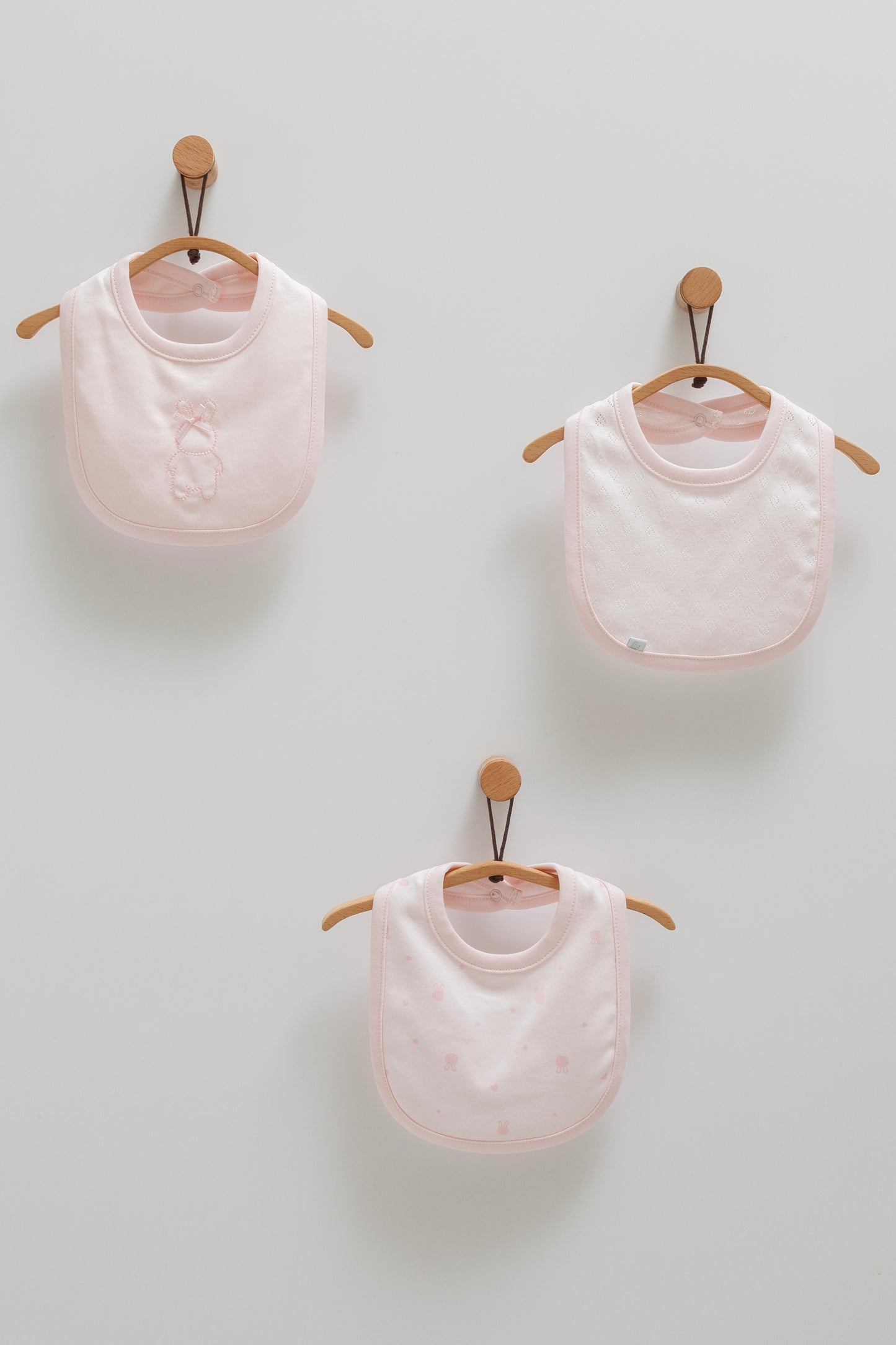 طقم مريلة ٣ قطع قطن ١٠٠٪ زهري🧸