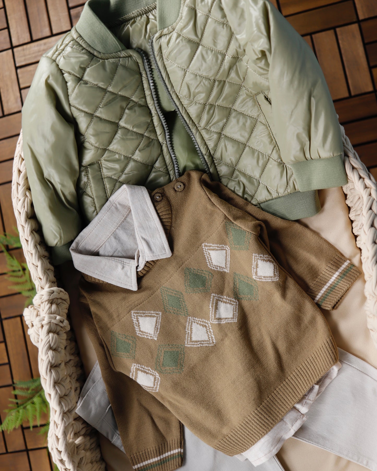 طقم بيبي ٤ قطع ٦-٣٦ شهر