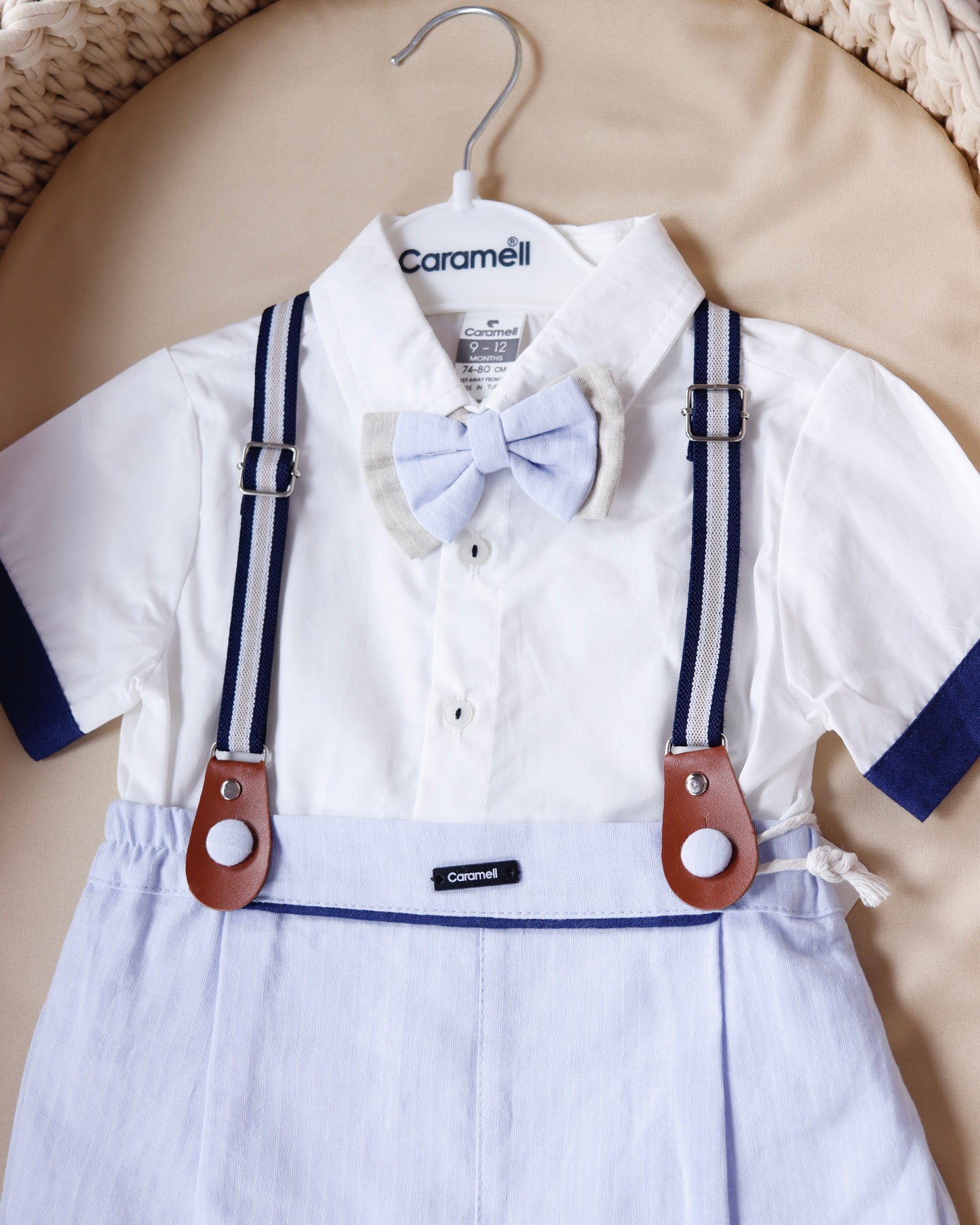 طقم بيبي قطعتين جنتل مان مع ببيونة 💙