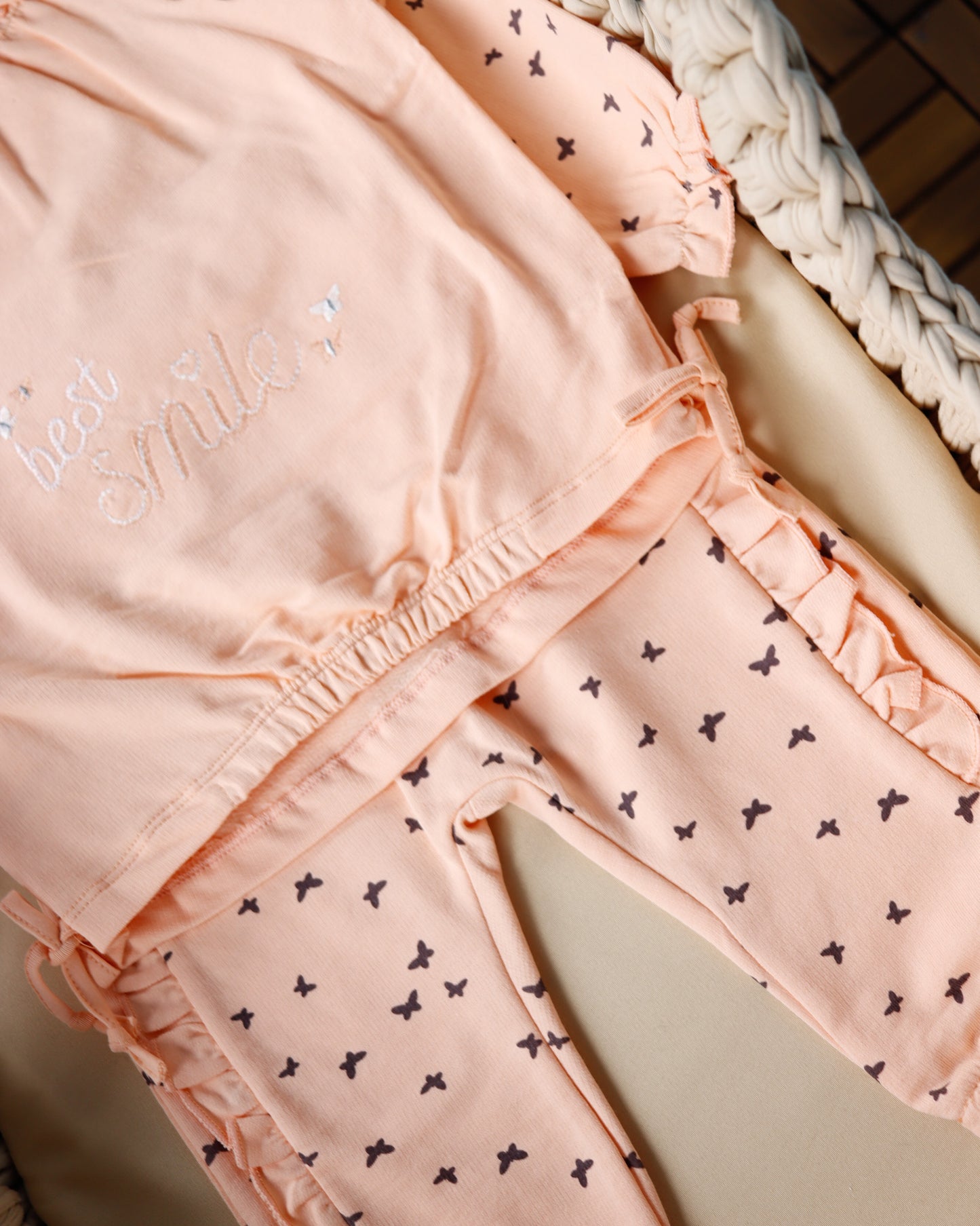  طقم بيبي مع بندانة