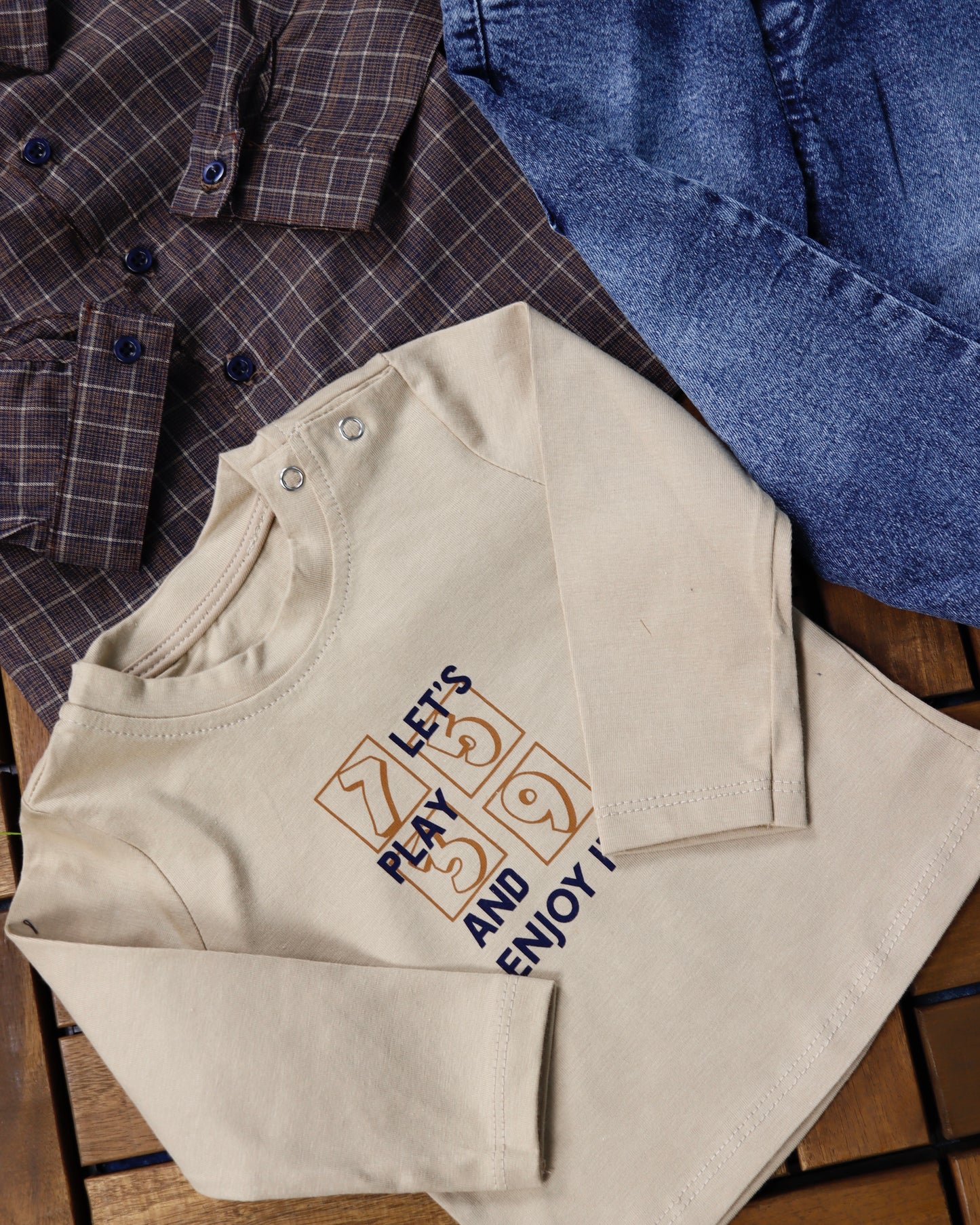 طقم بيبي ٤ قطع