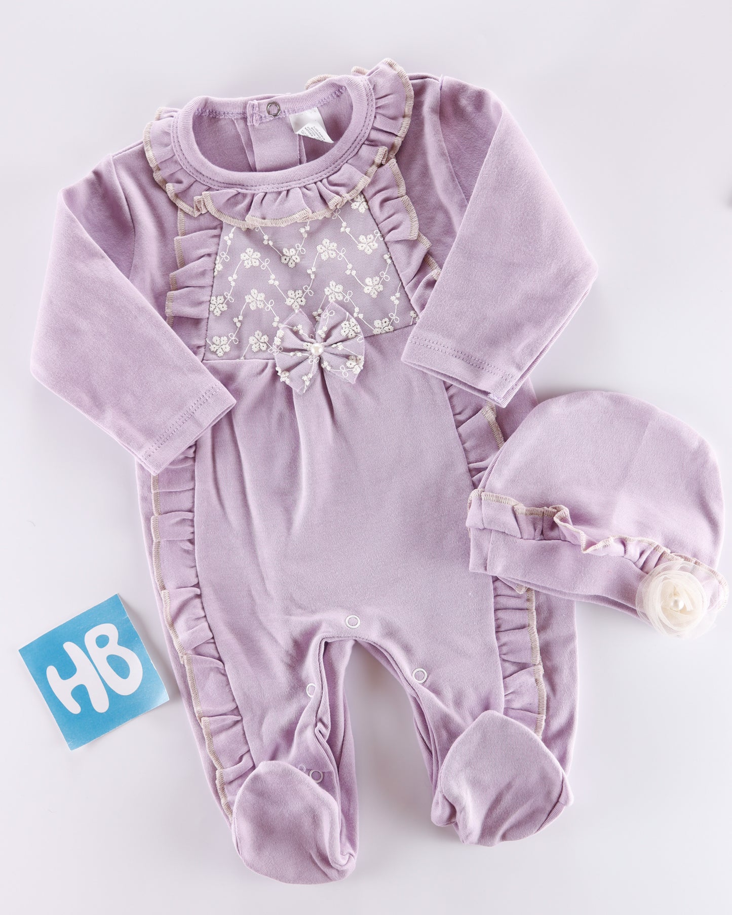 افرهول بيبي مع طاقية