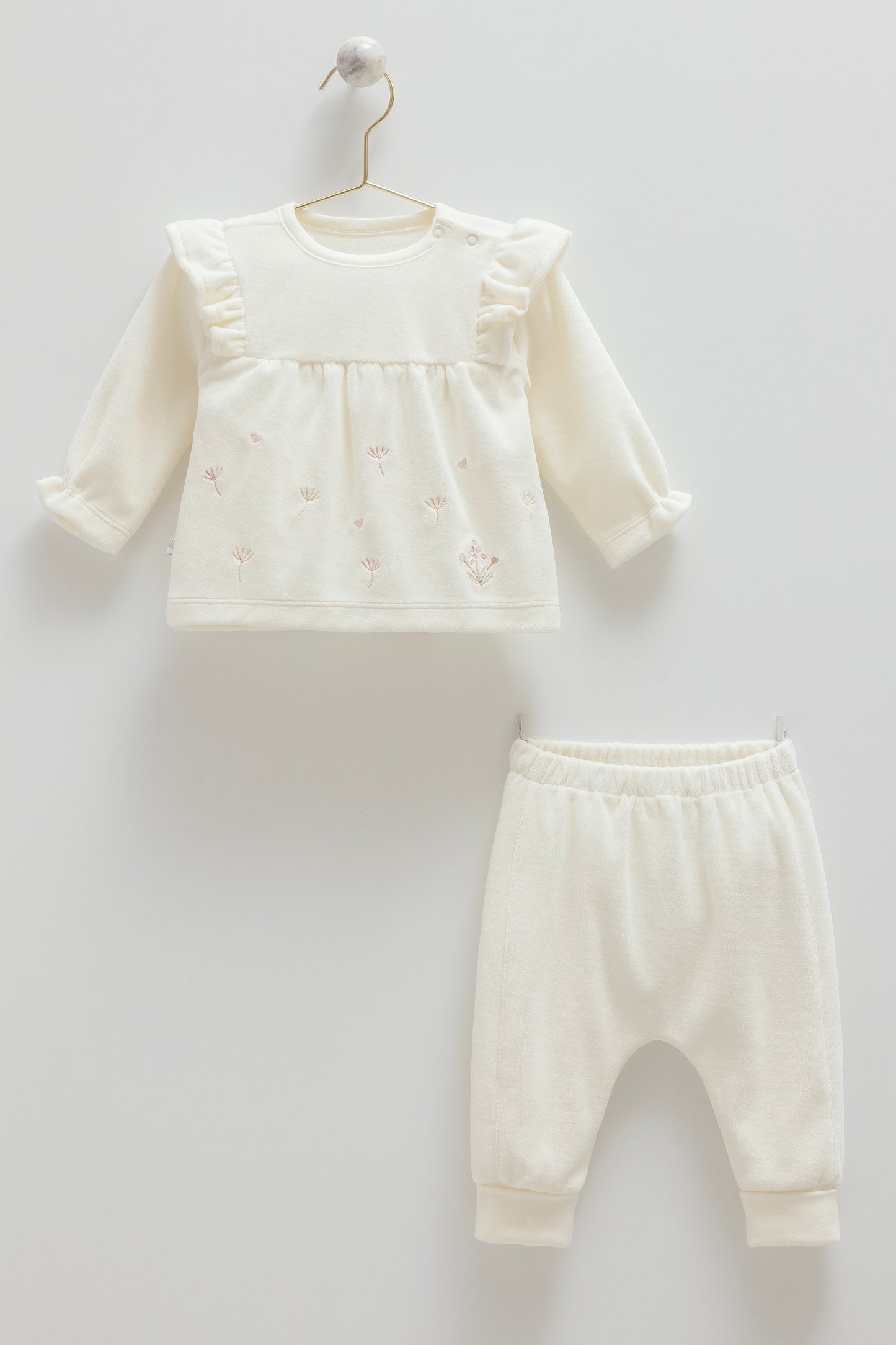 طقم بيبي مخمل١-١٢ شهر ايفوري