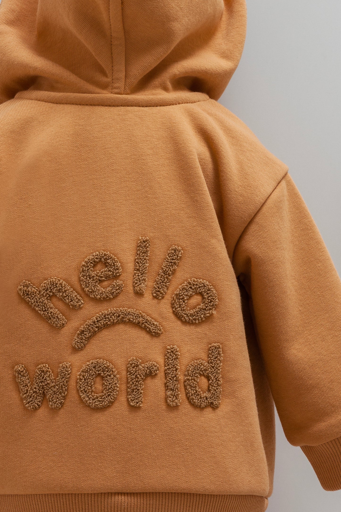 طقم بيبي قطن مبطن ٣ قطع ٣-٢٤ شهر❄️ عسلي